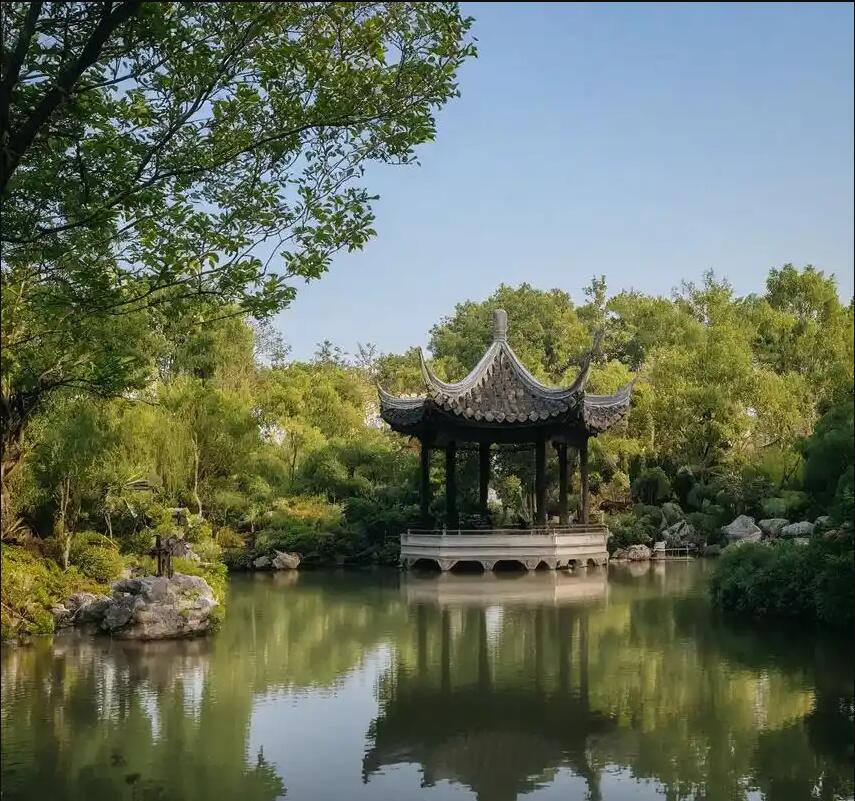 甘肃煽情餐饮有限公司